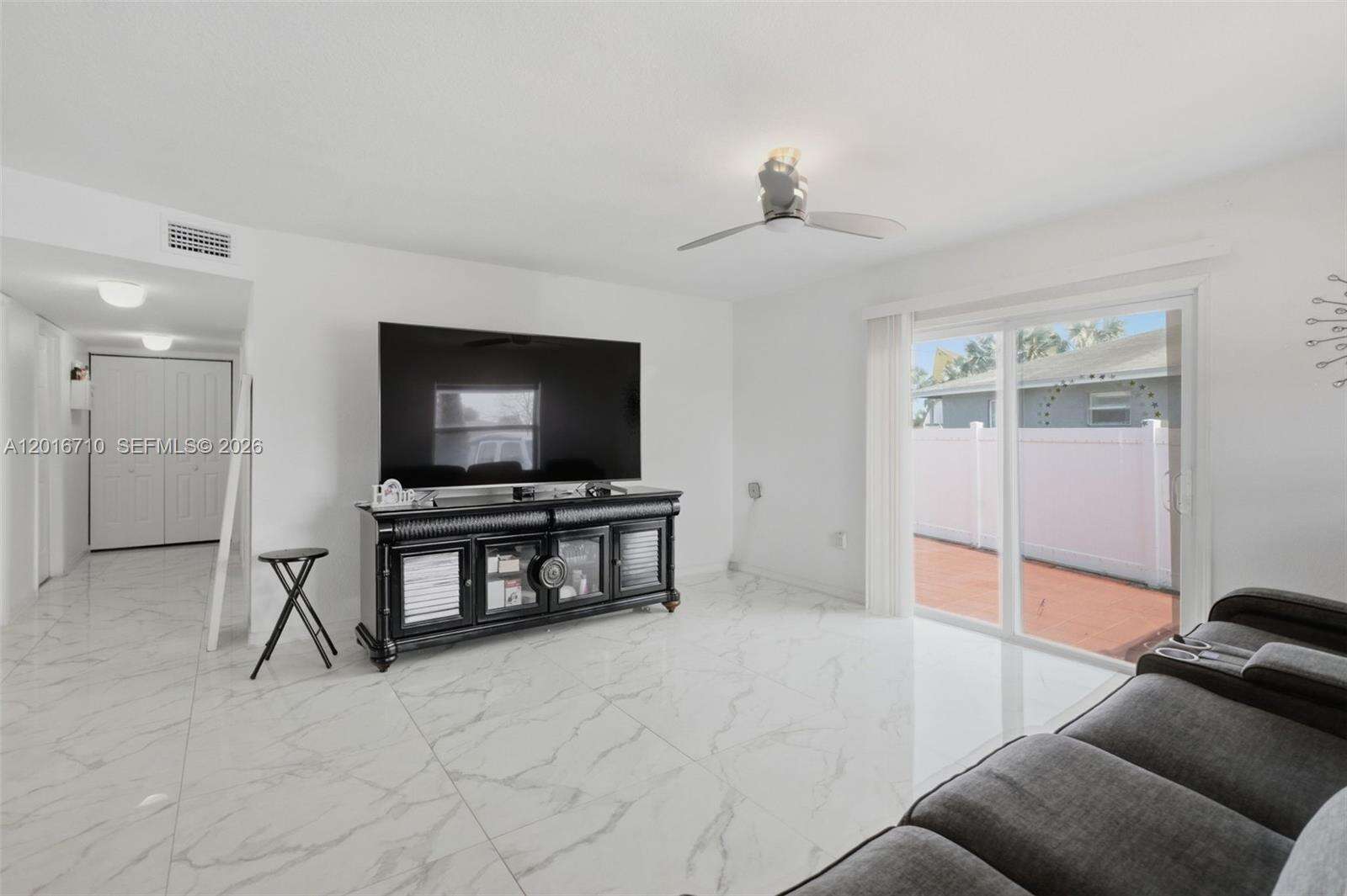 3177 75th Way, Hollywood, FL 33024 - For Sale photo 7