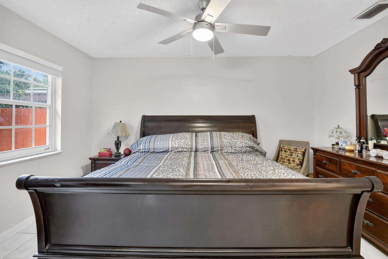 1411 89th, Pembroke Pines, FL 33024 - For Sale photo 15