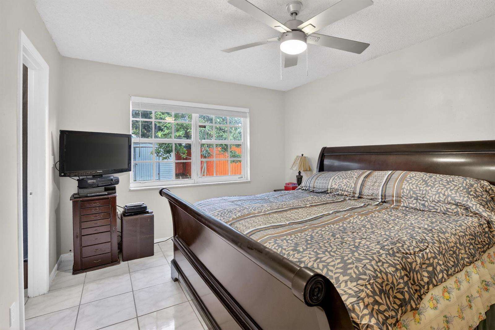 1411 89th, Pembroke Pines, FL 33024 - For Sale photo 19