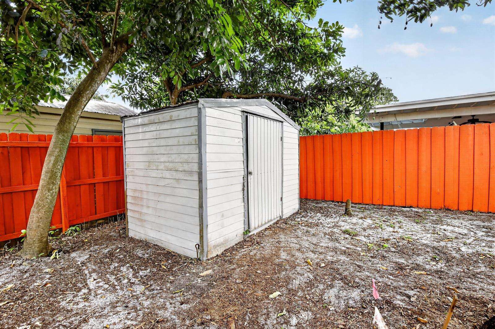 1411 89th, Pembroke Pines, FL 33024 - For Sale photo 37