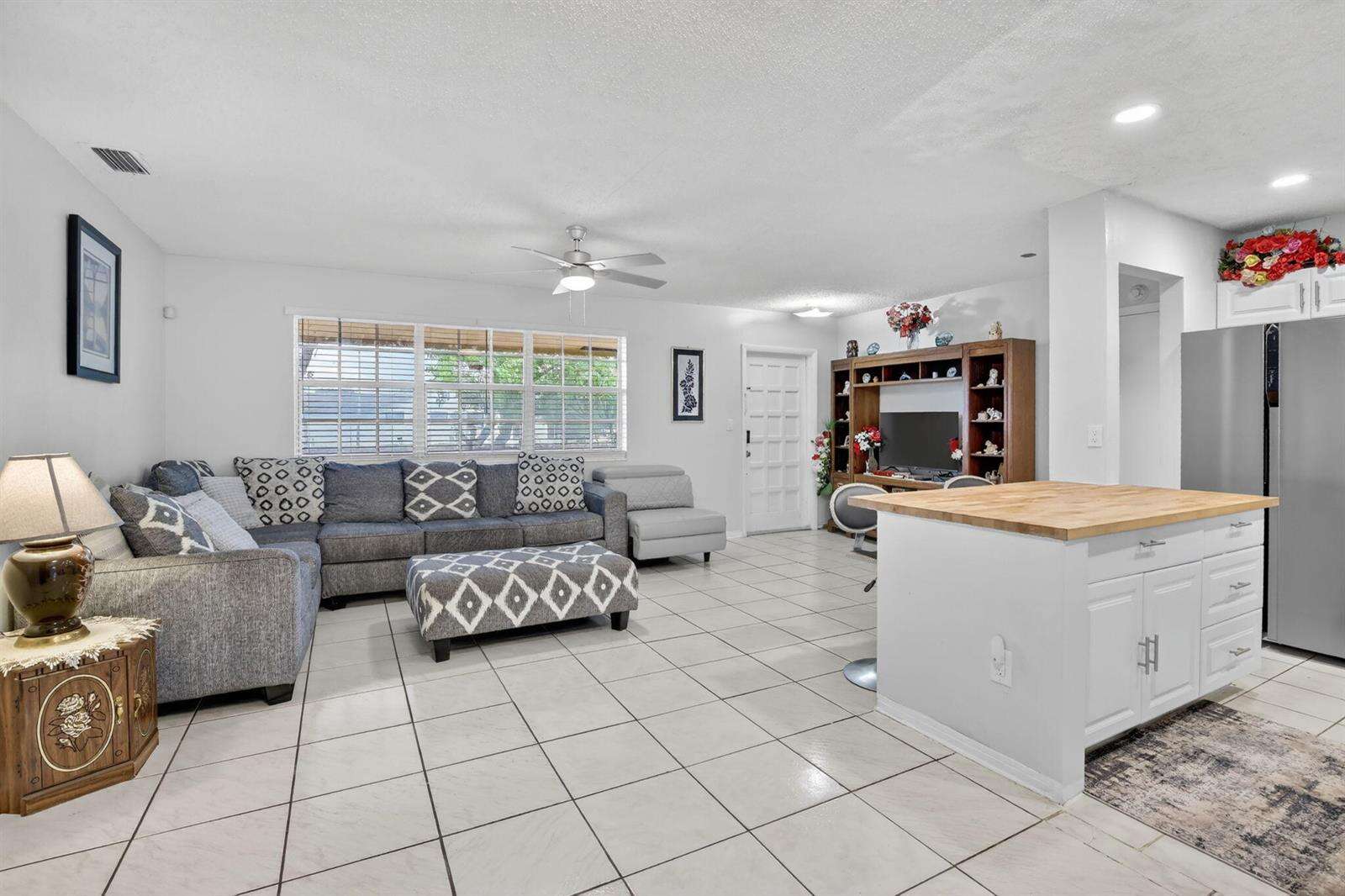 1411 89th, Pembroke Pines, FL 33024 - For Sale photo 6