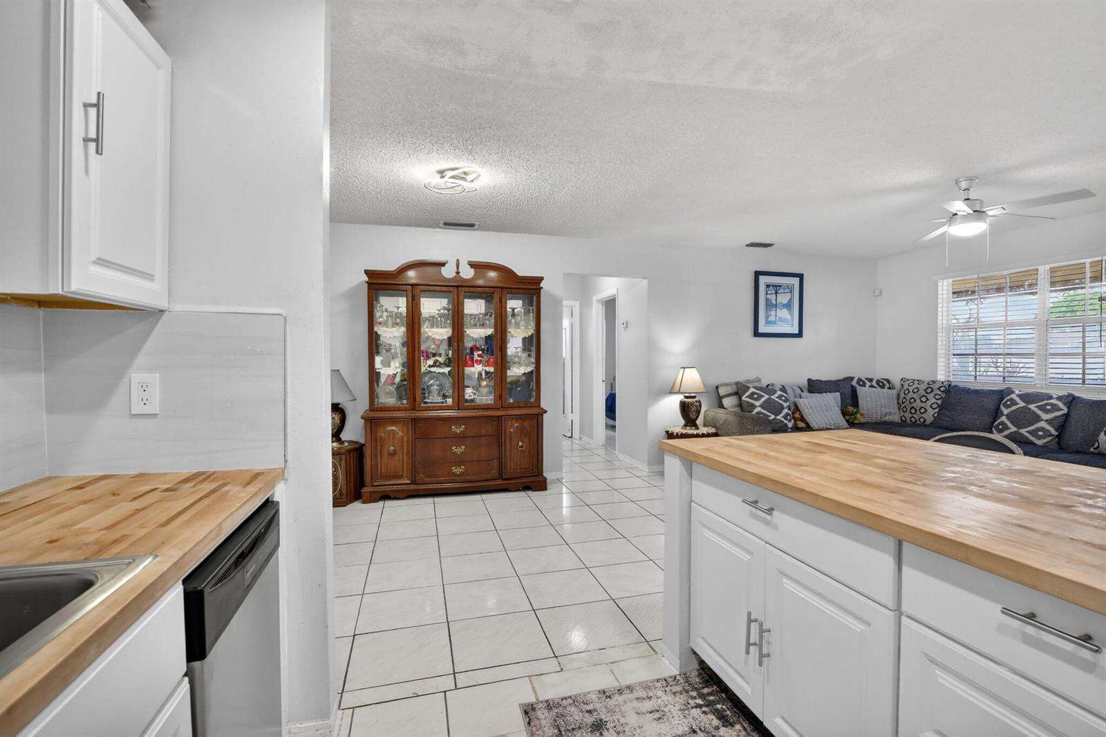 1411 89th, Pembroke Pines, FL 33024 - For Sale photo 8