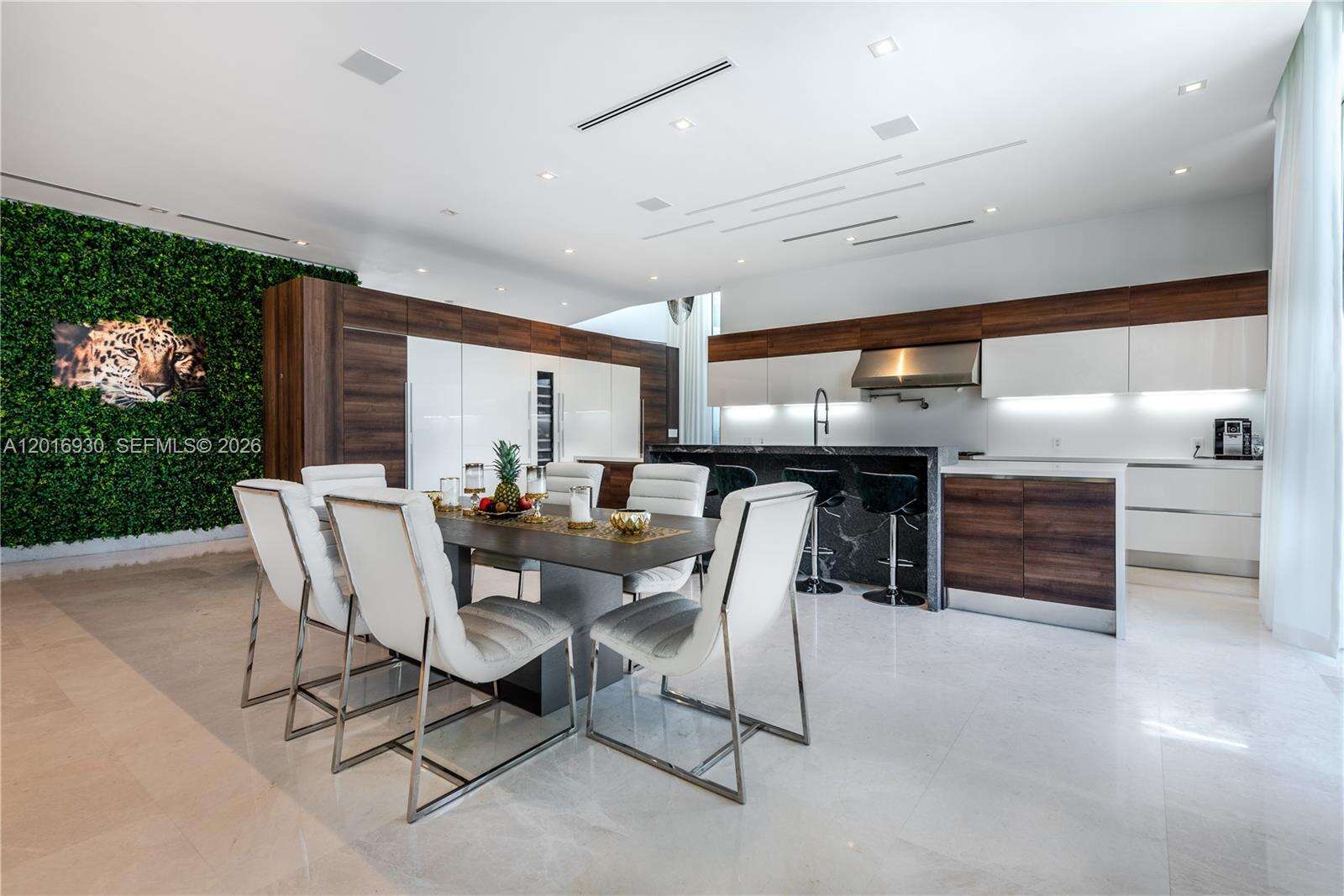 400 Tamarind Dr, Hallandale Beach, FL 33009 | Picture 16