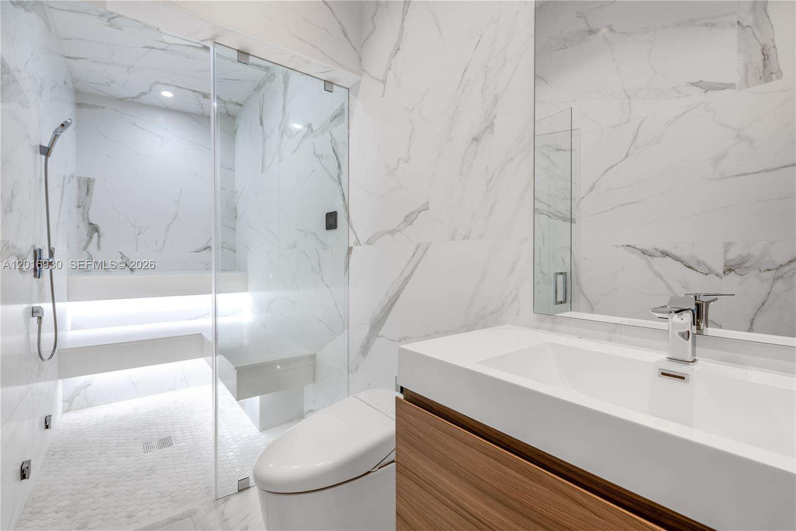 400 Tamarind Dr, Hallandale Beach, FL 33009 | Picture 43