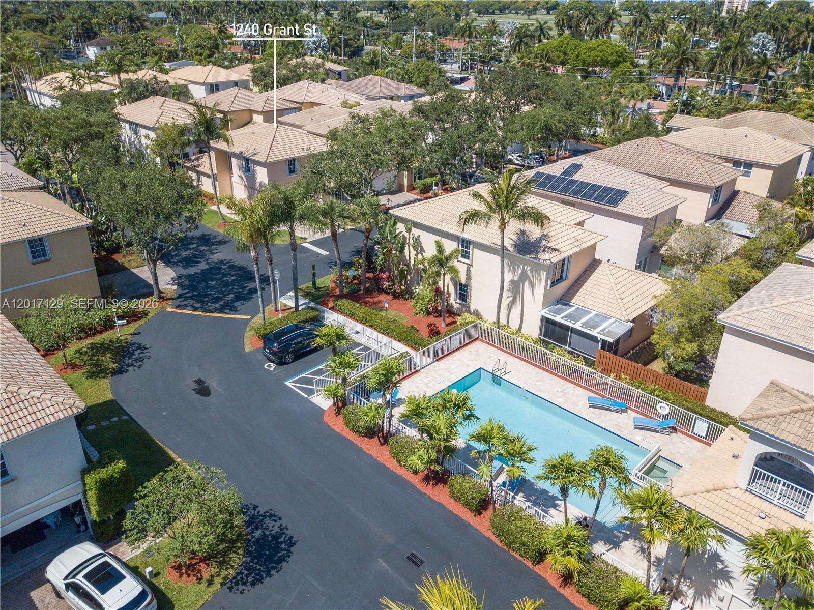 1240 Grant St, Hollywood, FL 33019 - For Sale photo 28