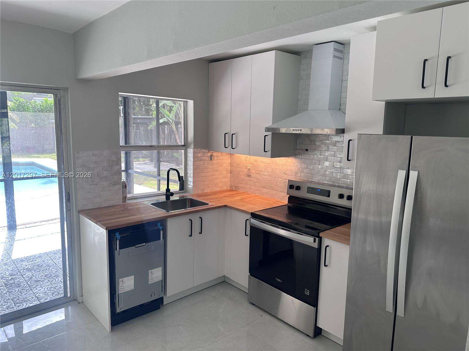200 19th St, Fort Lauderdale, FL 33316 - For Sale photo 3