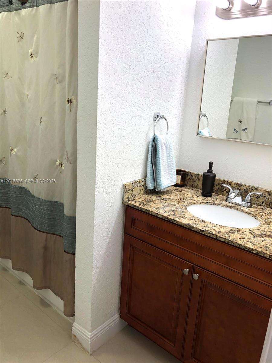 15481 155th Ter, Miami, FL 33187 - For Sale photo 17
