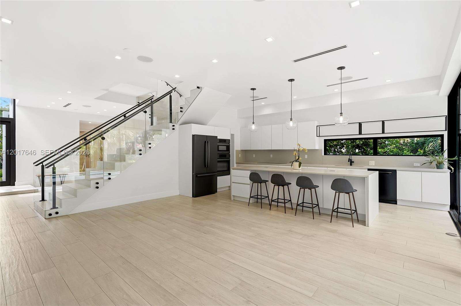 1311 Bay Dr, Miami Beach, FL 33141 | Picture 12