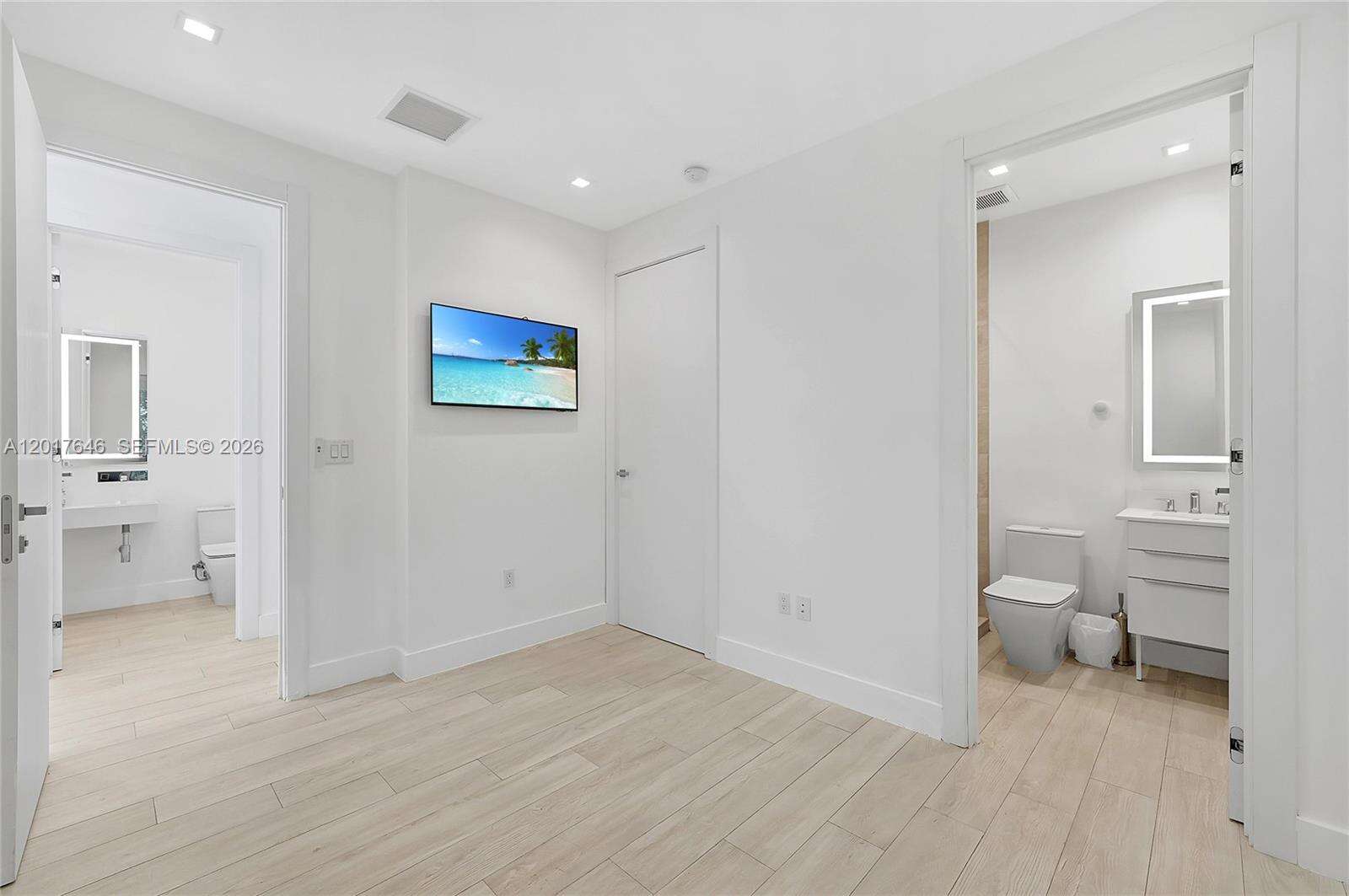 1311 Bay Dr, Miami Beach, FL 33141 | Picture 25
