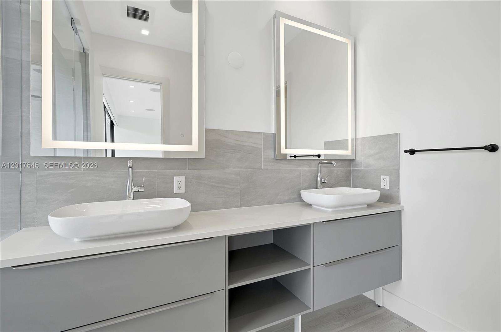 1311 Bay Dr, Miami Beach, FL 33141 | Picture 33