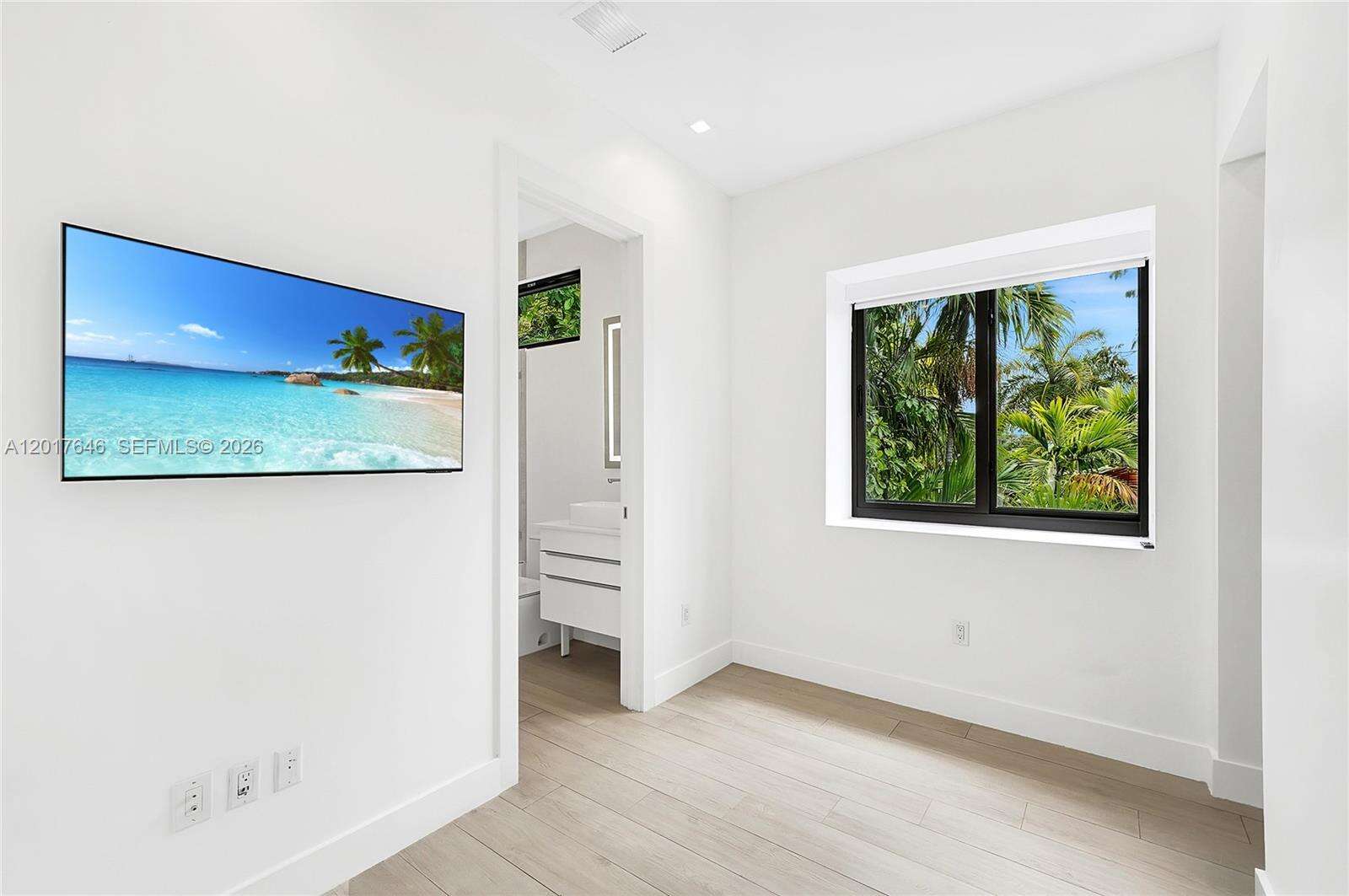 1311 Bay Dr, Miami Beach, FL 33141 | Picture 38