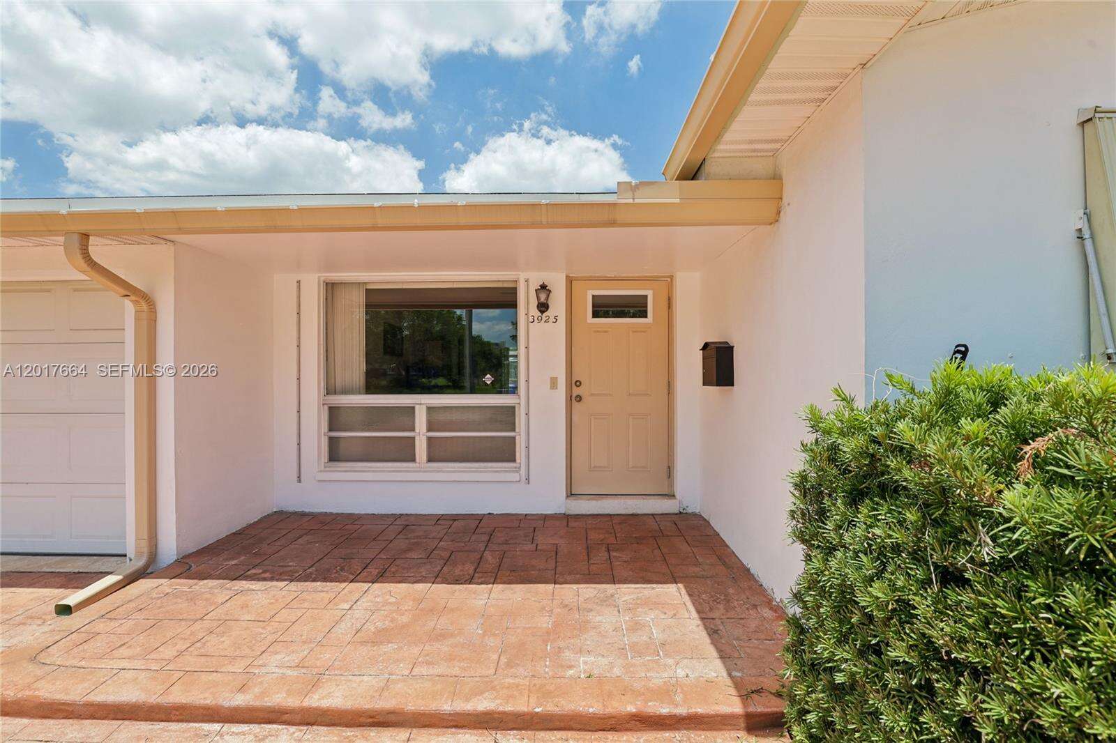 3925 Washington St, Hollywood, FL 33021 - For Sale photo 1
