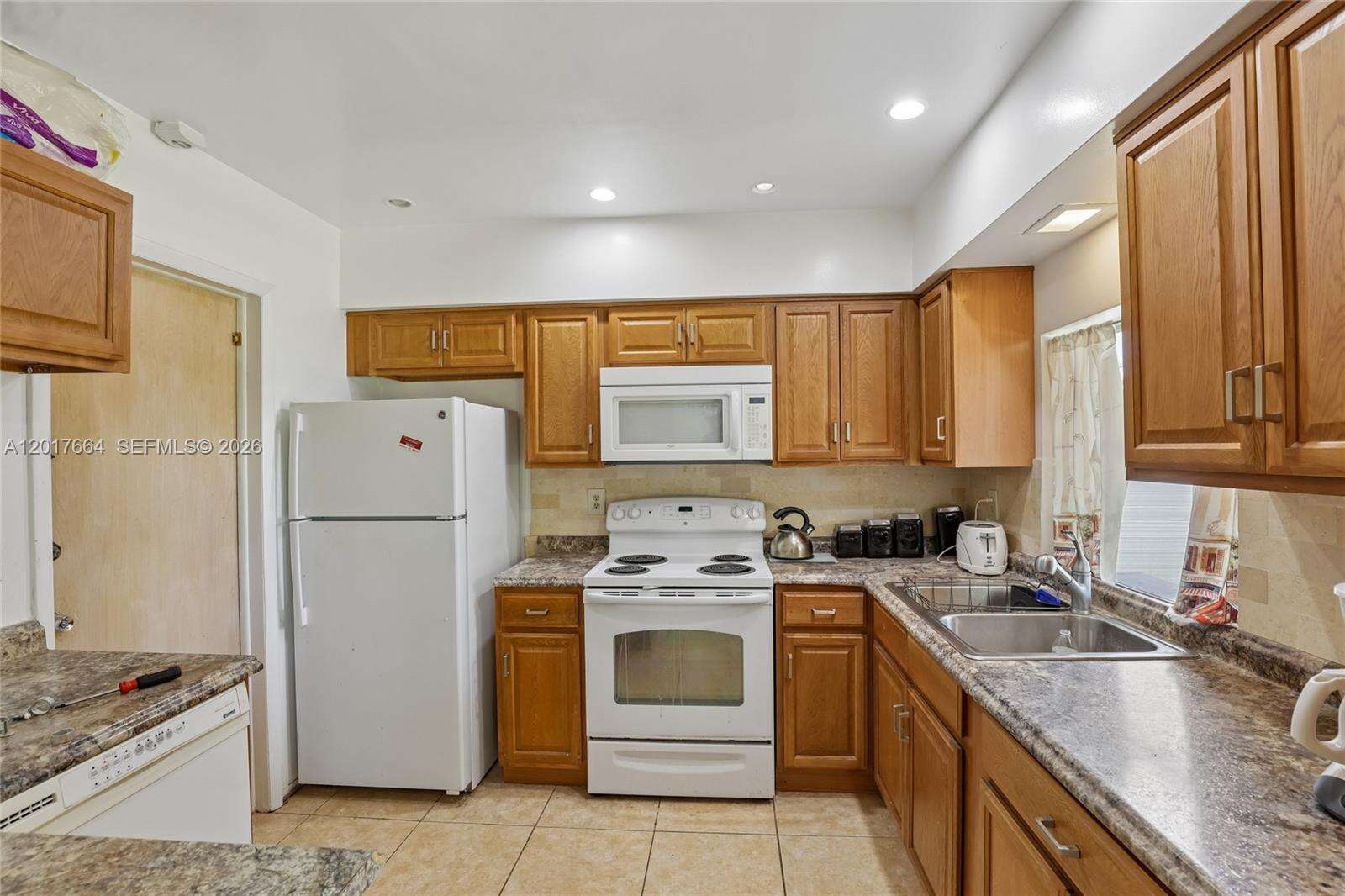 3925 Washington St, Hollywood, FL 33021 - For Sale photo 9