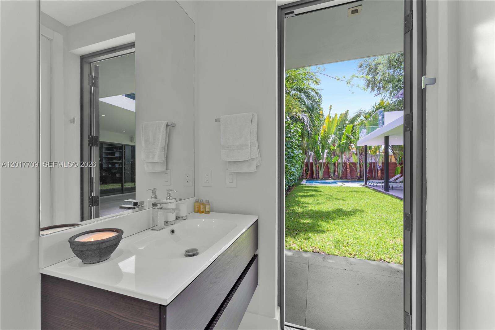10 Samana Dr, Miami, FL 33133 - For Sale photo 20