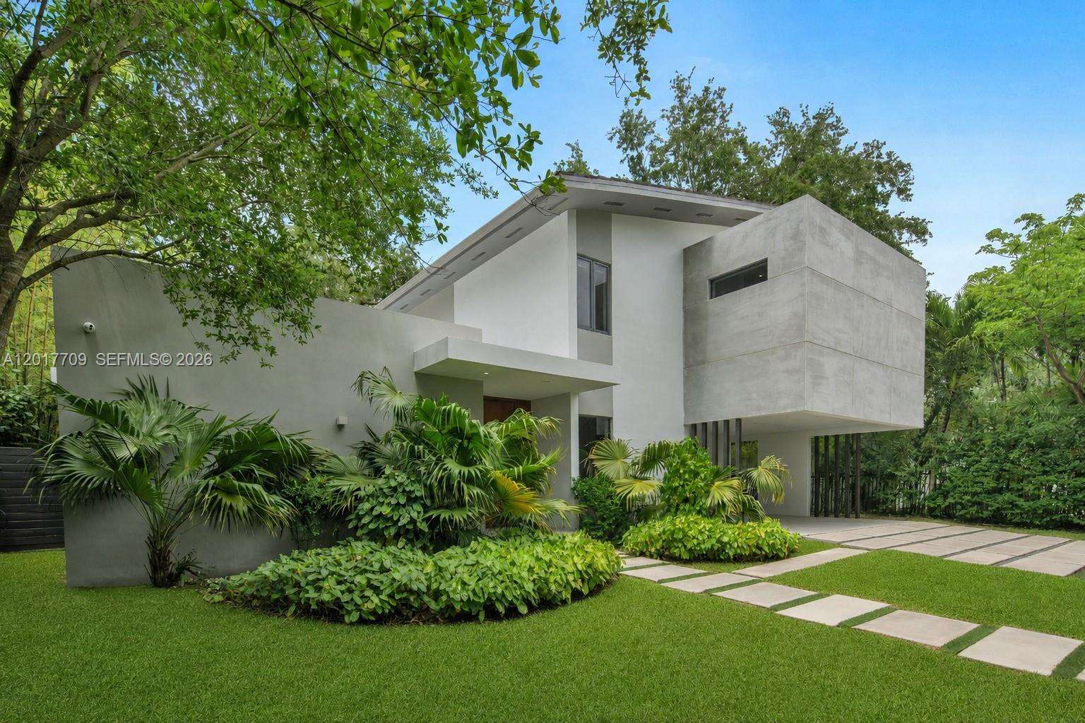 10 Samana Dr, Miami, FL 33133 - For Sale photo 5