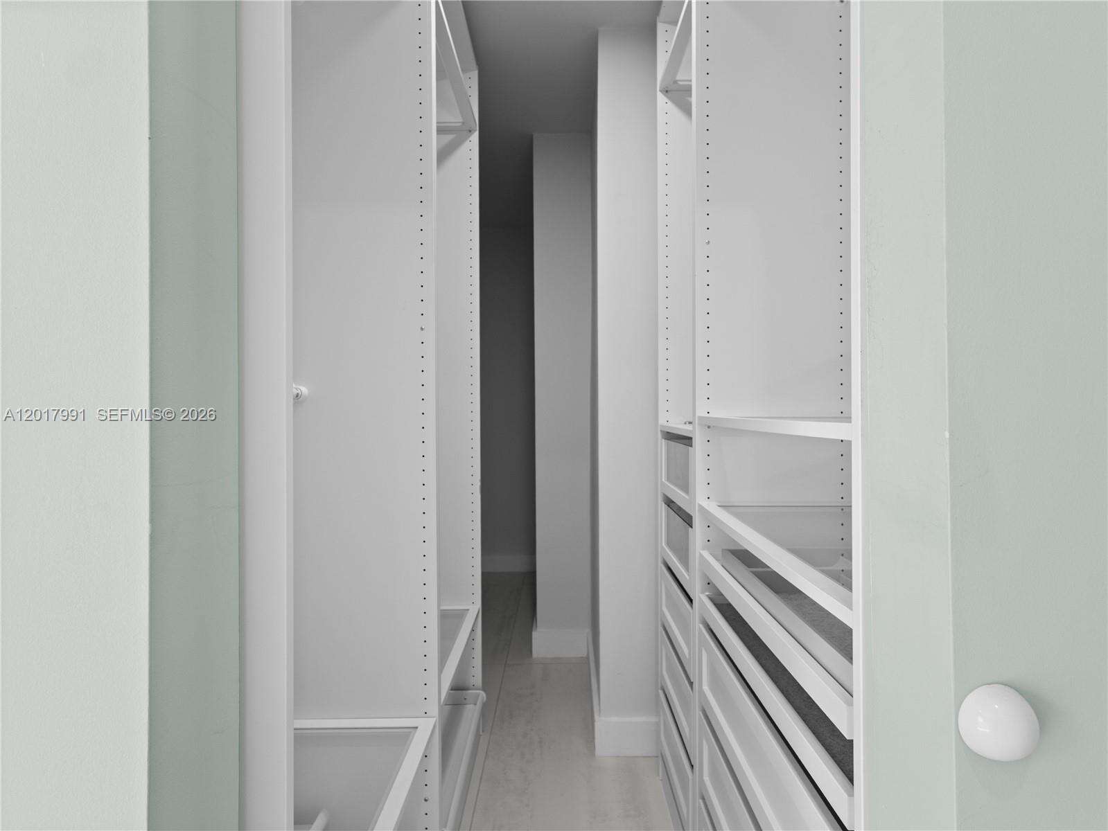 421 56th Ter, Hollywood, FL 33023 - For Sale photo 13