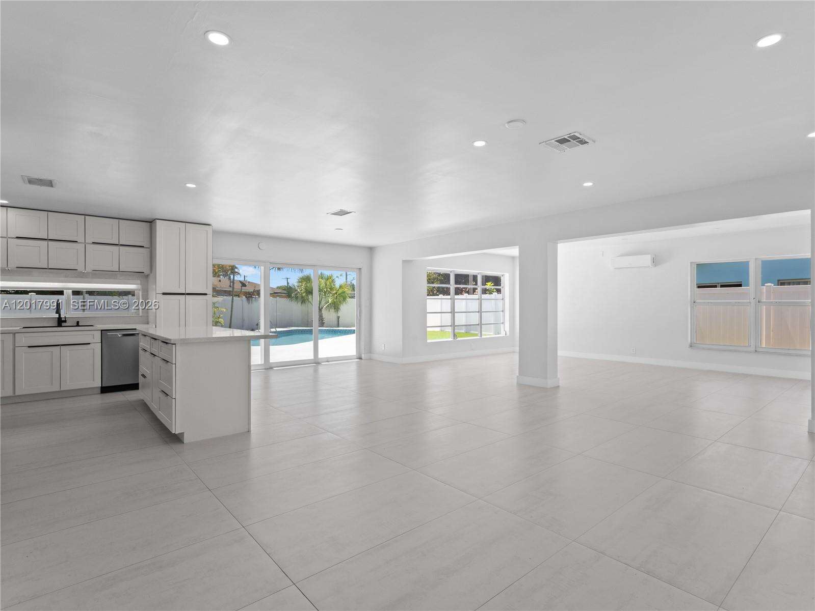 421 56th Ter, Hollywood, FL 33023 - For Sale photo 6
