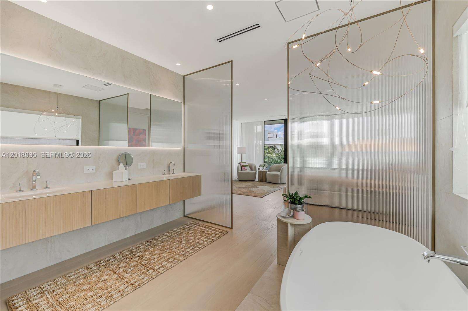 1092 Venetian Dr, Miami, FL 33139 - For Sale photo 12