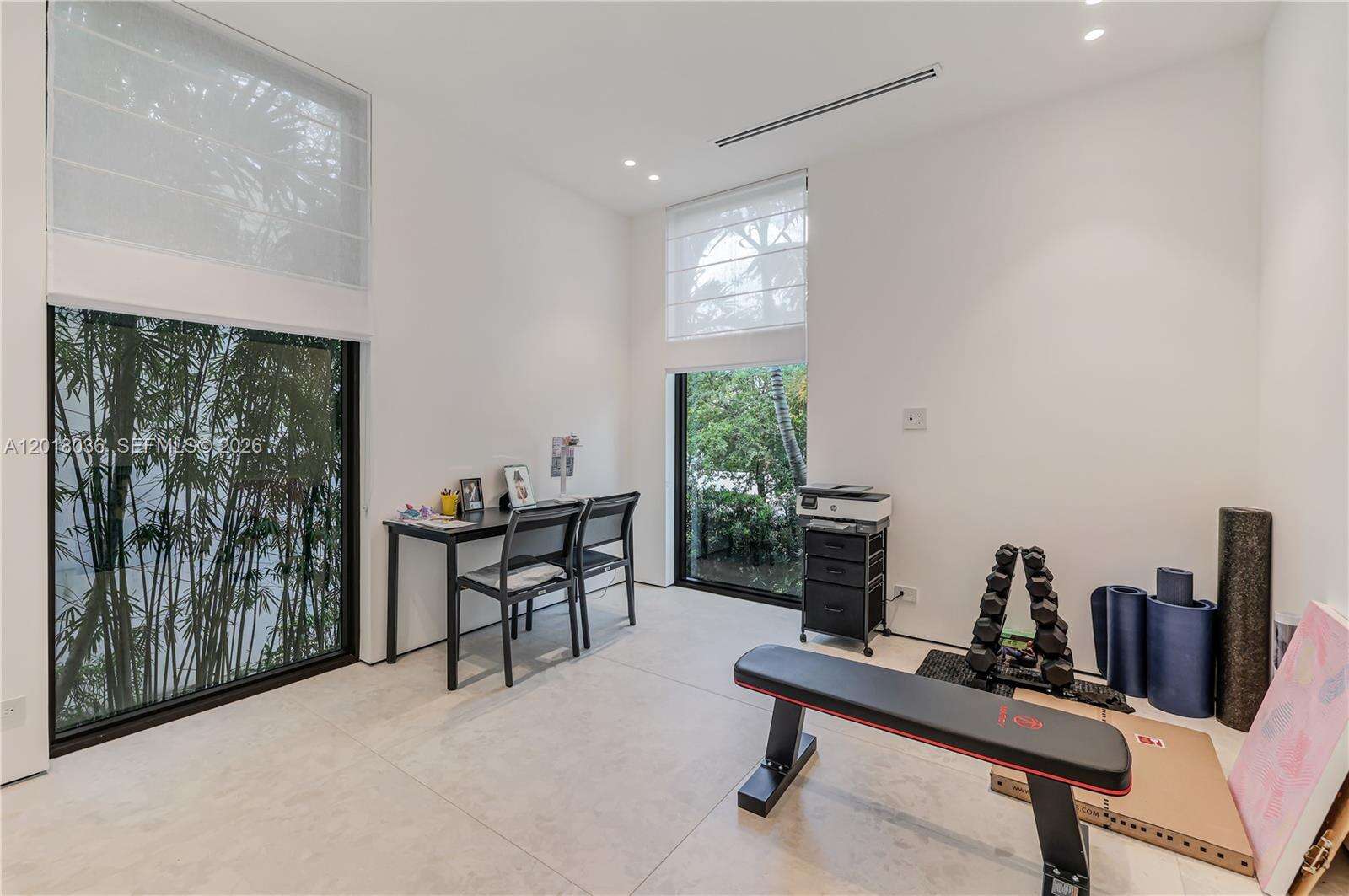 1092 Venetian Dr, Miami, FL 33139 - For Sale photo 16