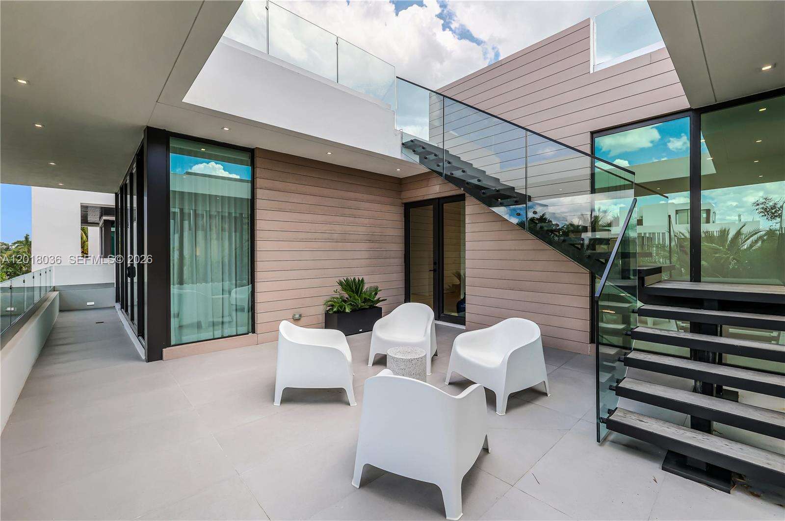 1092 Venetian Dr, Miami, FL 33139 - For Sale photo 18