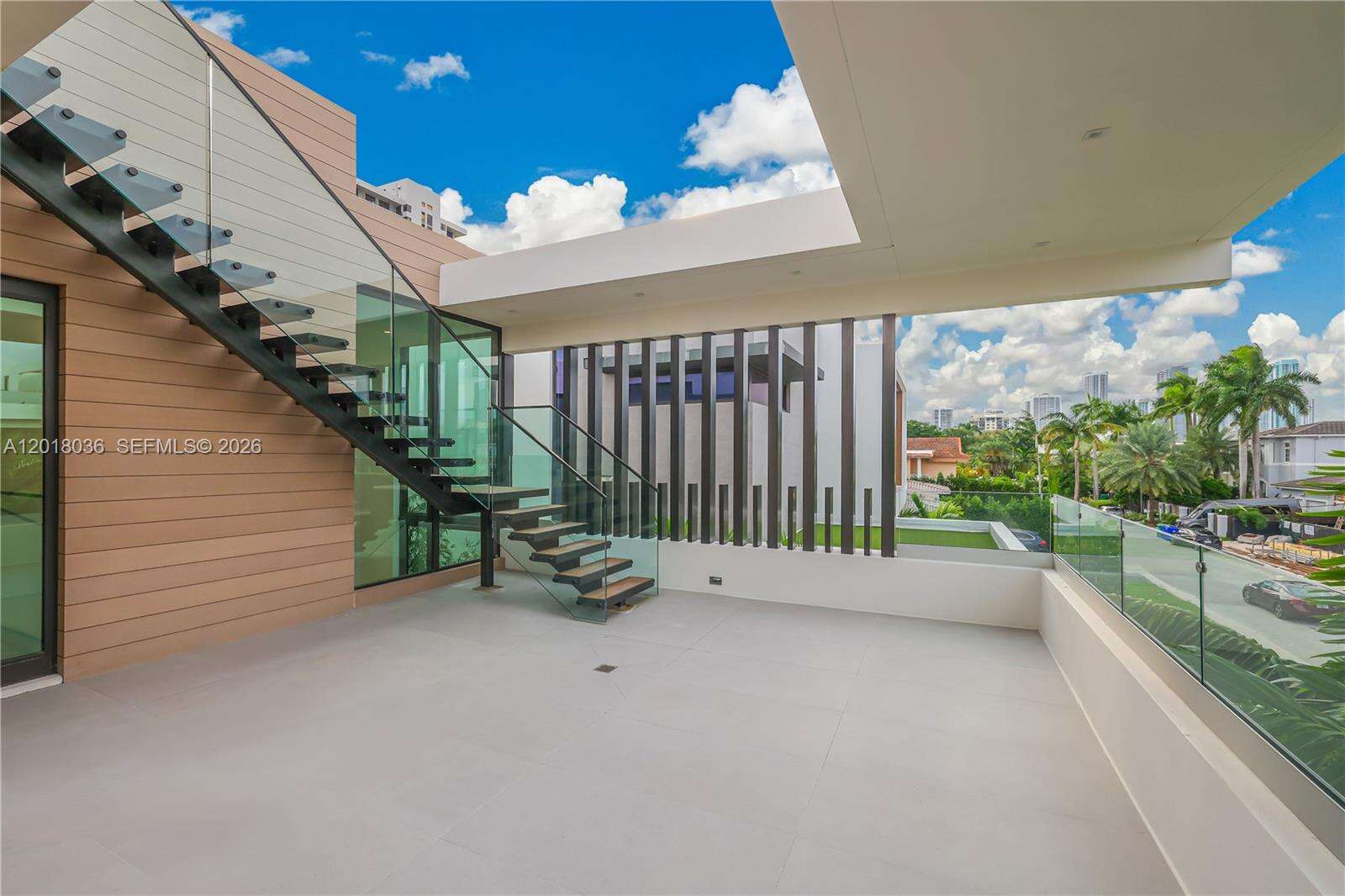 1092 Venetian Dr, Miami, FL 33139 | Picture 3