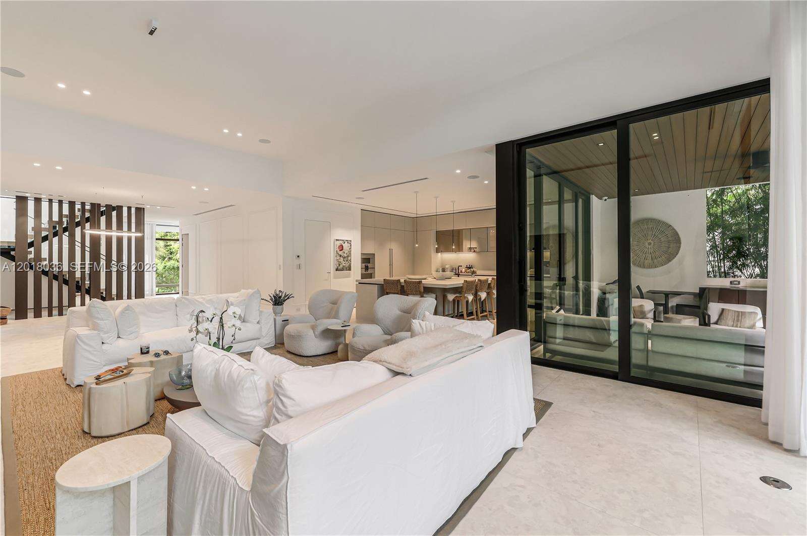 1092 Venetian Dr, Miami, FL 33139 - For Sale photo 7