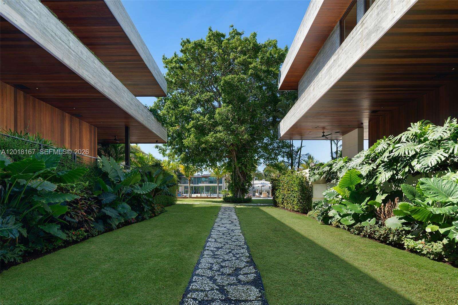 1420 23rd St, Miami Beach, FL 33140 - For Sale photo 3