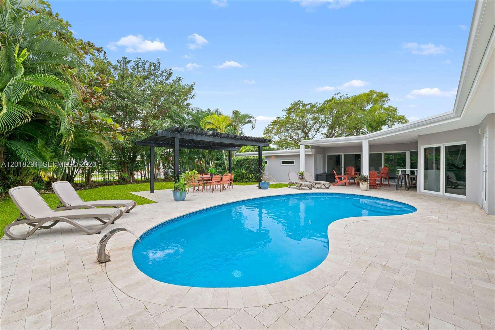 2711 Mayan Dr, Fort Lauderdale, FL 33316 - For Sale photo 1