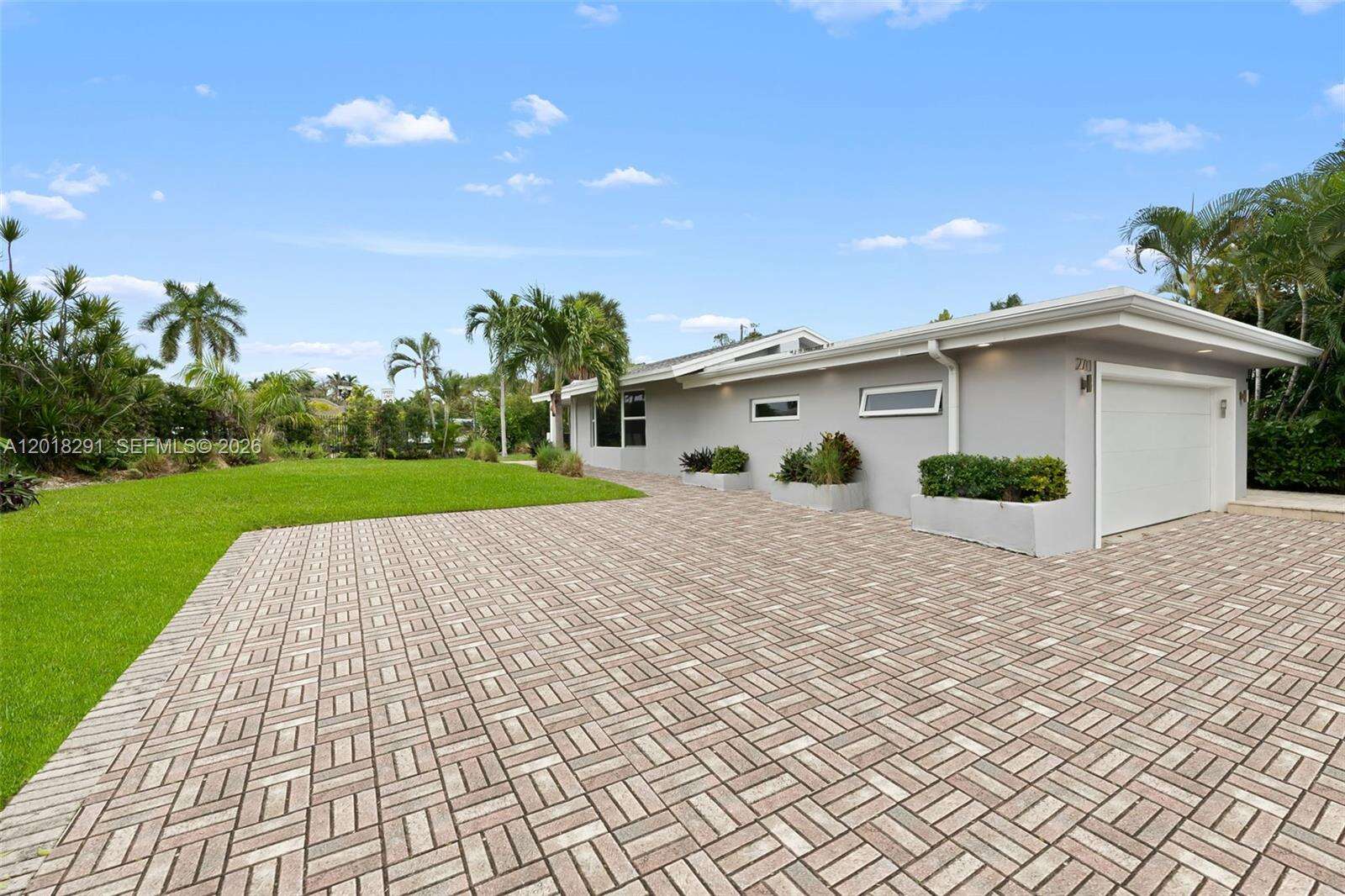 2711 Mayan Dr, Fort Lauderdale, FL 33316 - For Sale photo 22
