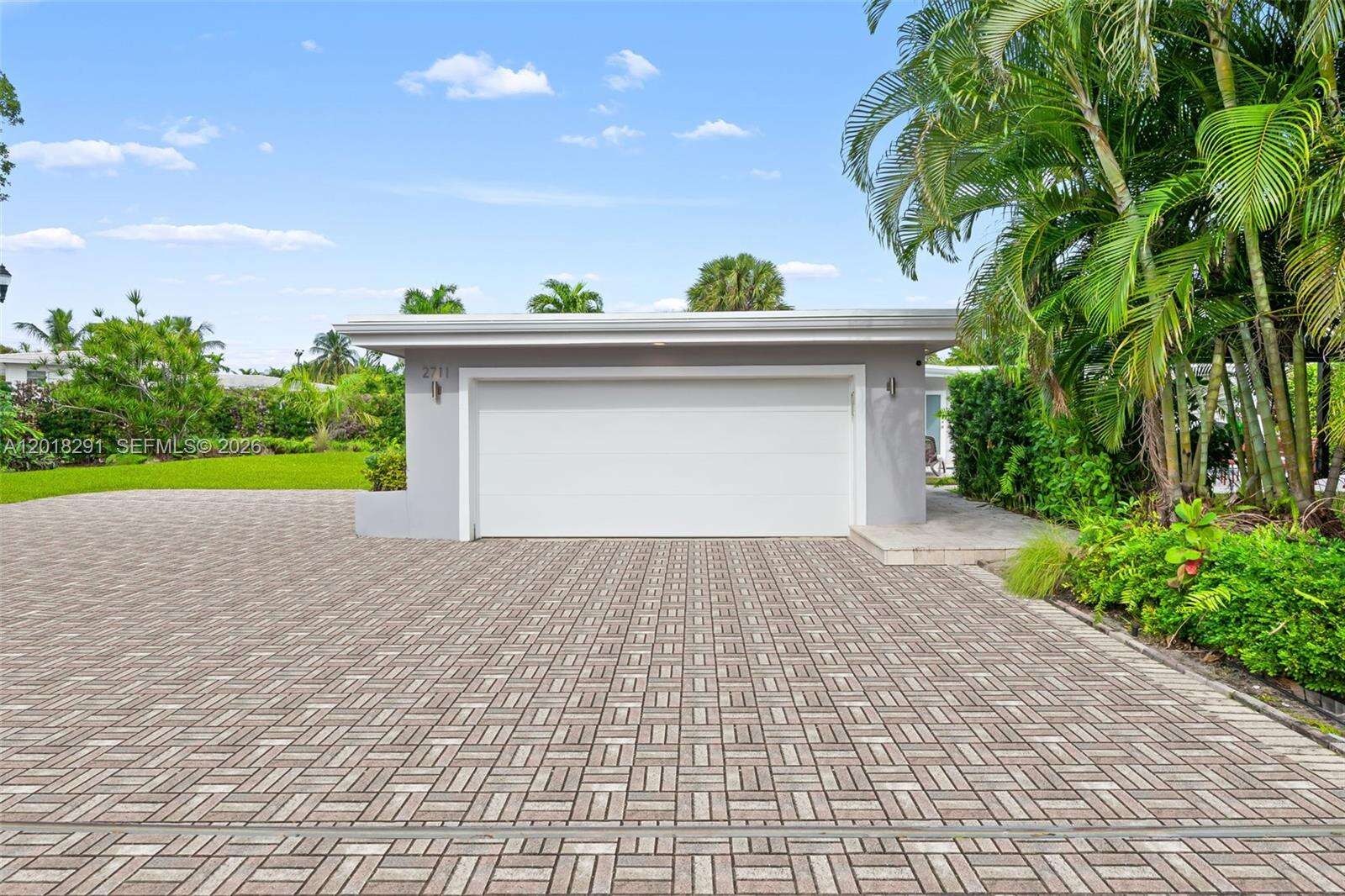 2711 Mayan Dr, Fort Lauderdale, FL 33316 - For Sale photo 24