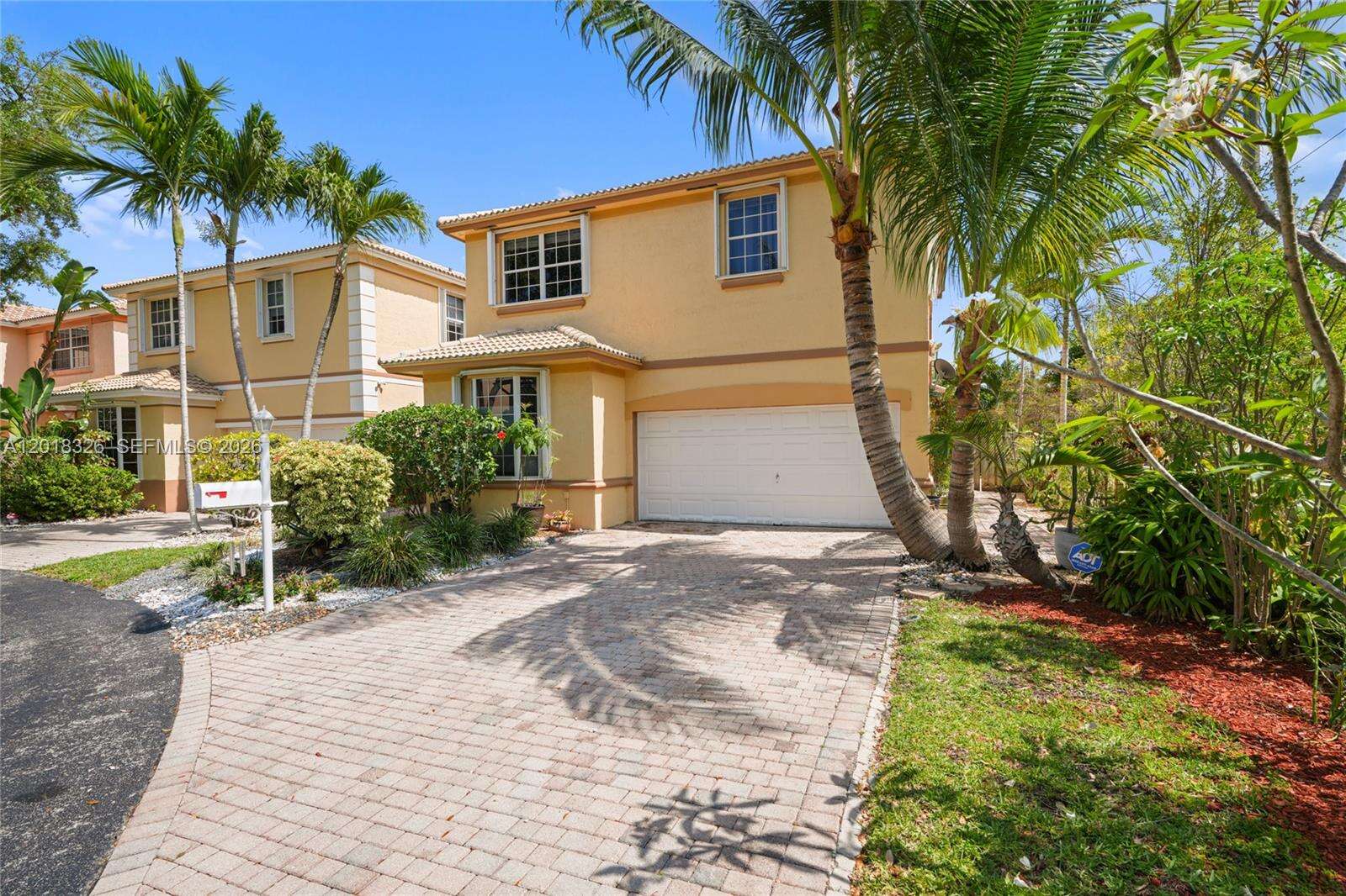 1282 Grant Ct, Hollywood, FL 33019 - For Sale photo 1