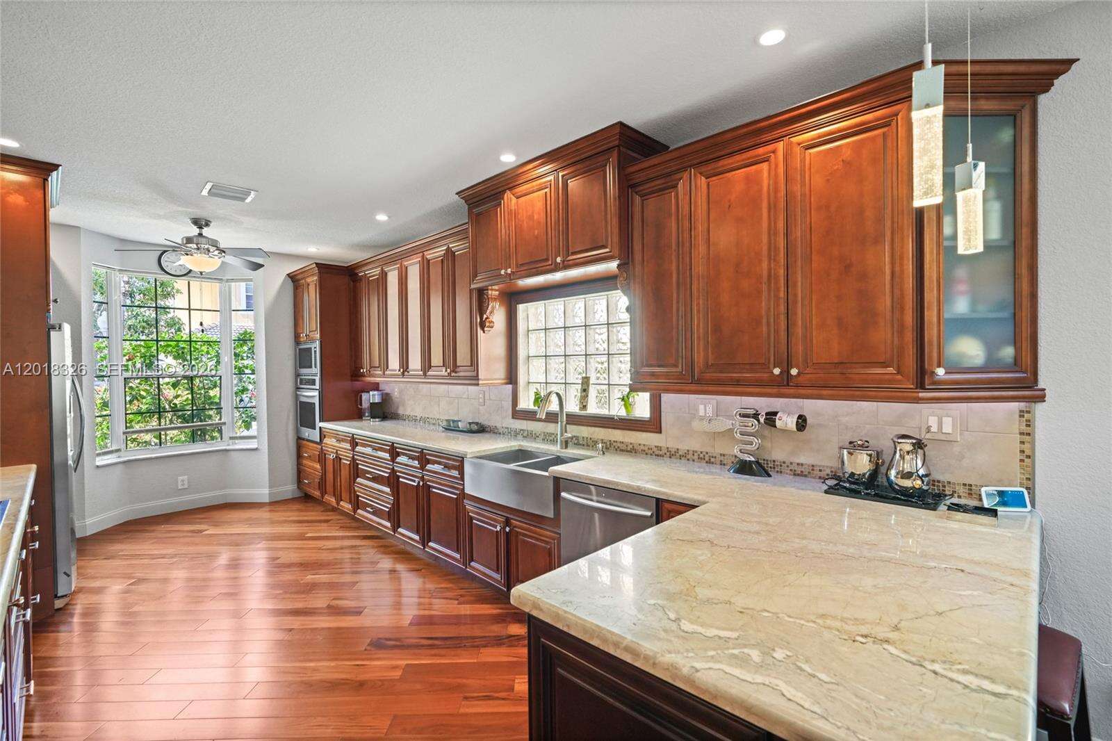 1282 Grant Ct, Hollywood, FL 33019 - For Sale photo 12