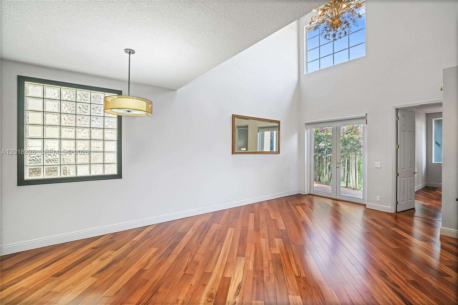 1282 Grant Ct, Hollywood, FL 33019 - For Sale photo 5