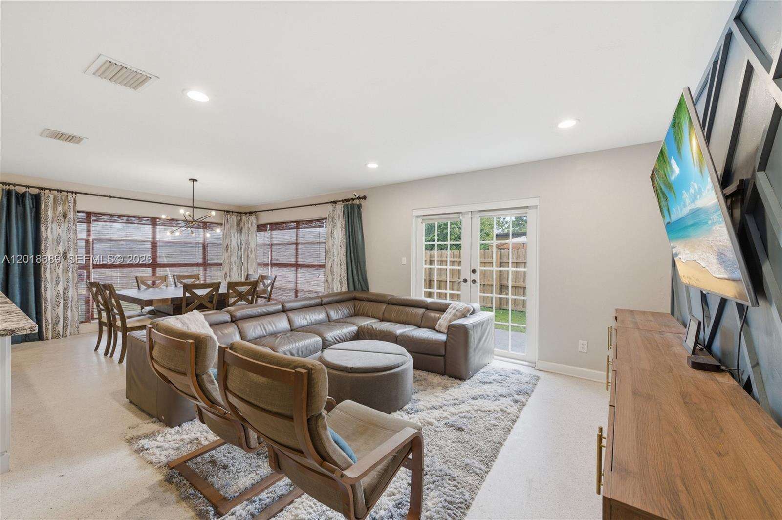 109 57th Ave, Hollywood, FL 33023 - For Sale photo 7