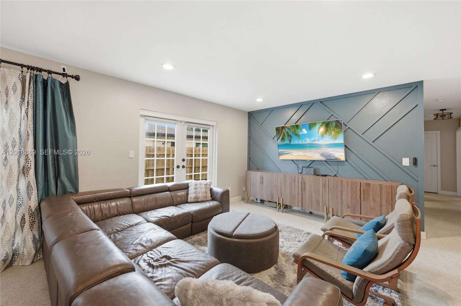 109 57th Ave, Hollywood, FL 33023 - For Sale photo 8