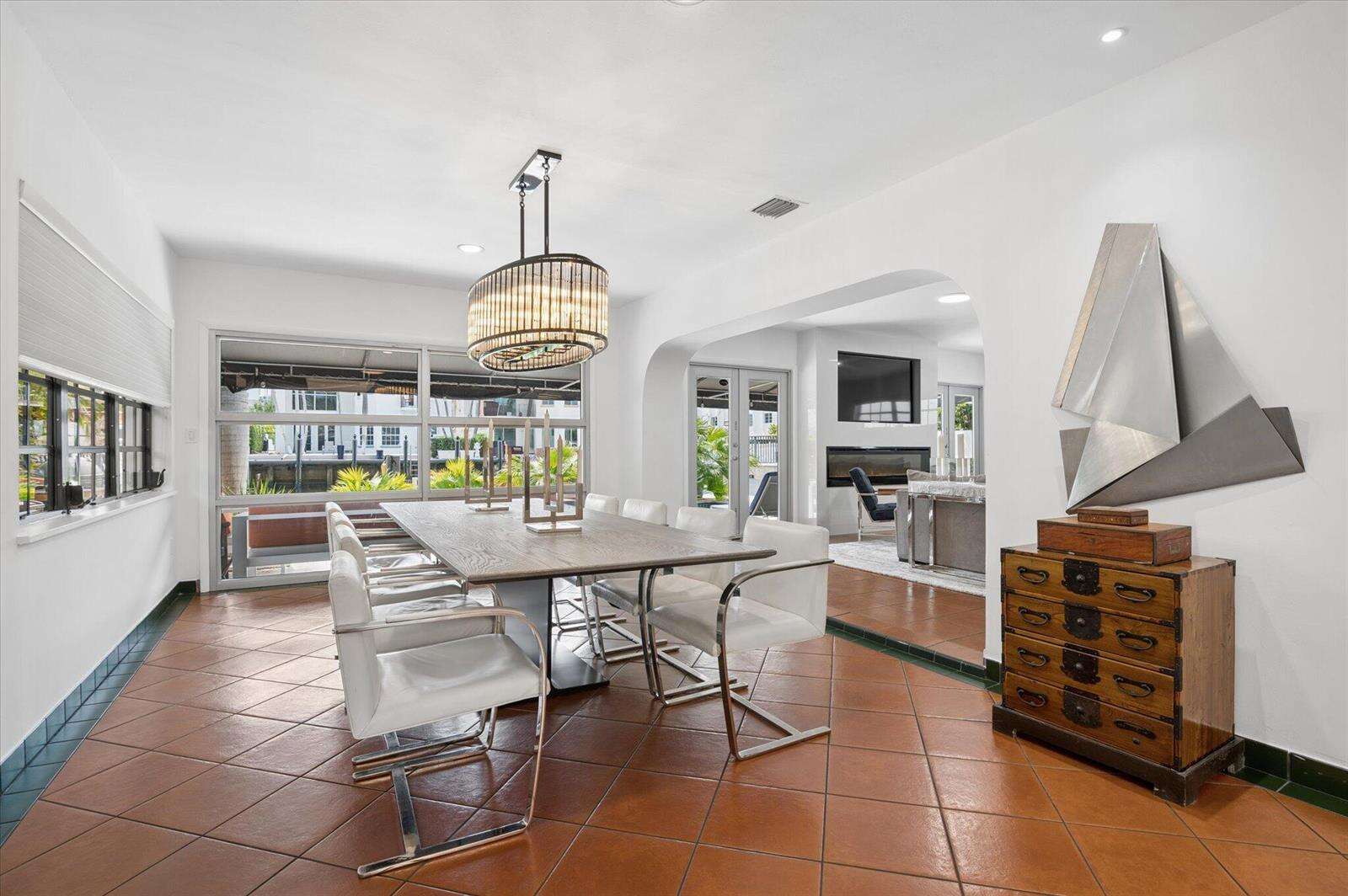 325 Coconut Isle, Fort Lauderdale, FL 33301 - For Sale photo 2