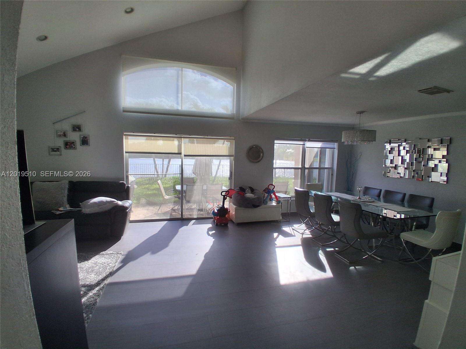 5245 38th Ave, Hollywood, FL 33312 - Pending Sale photo 4