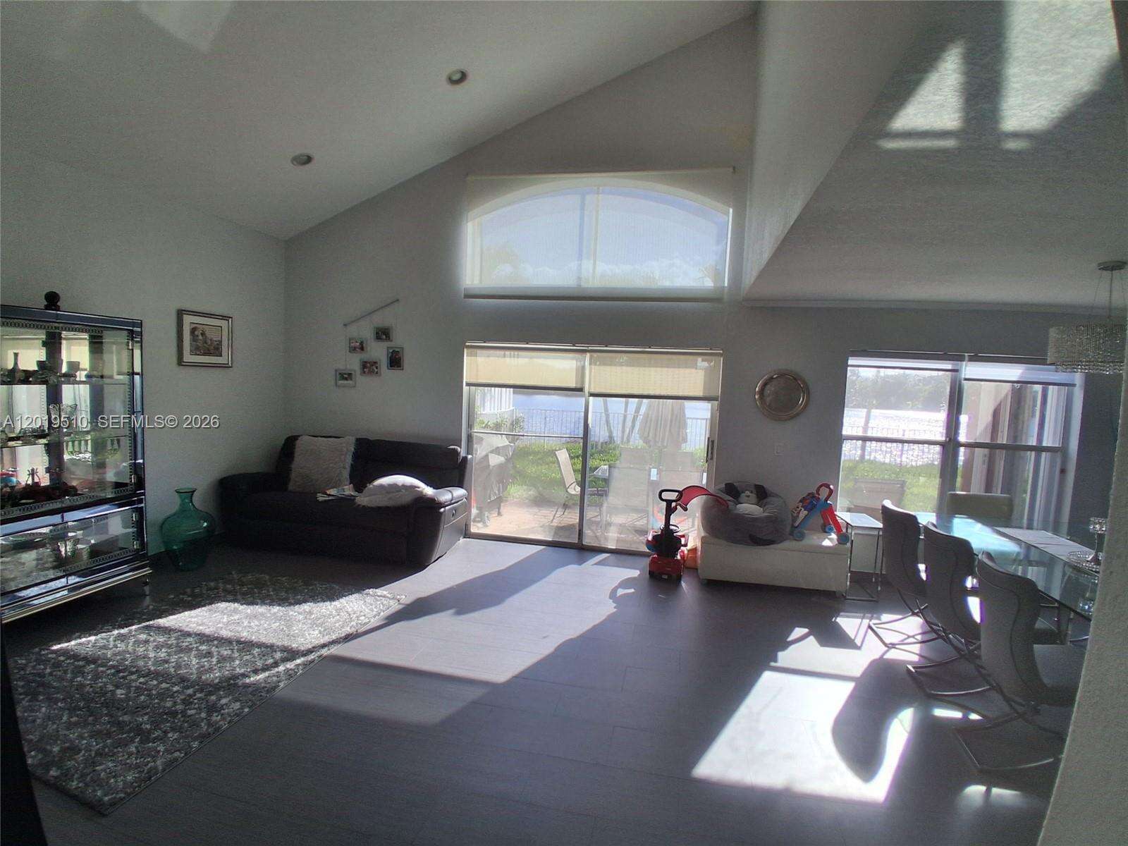 5245 38th Ave, Hollywood, FL 33312 - Pending Sale photo 5
