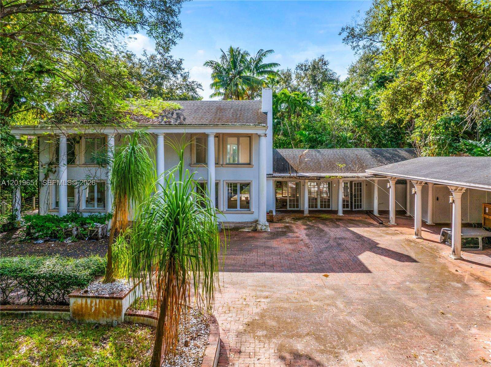 3720 Poinciana Ave, Miami, FL 33133 - For Sale photo 2