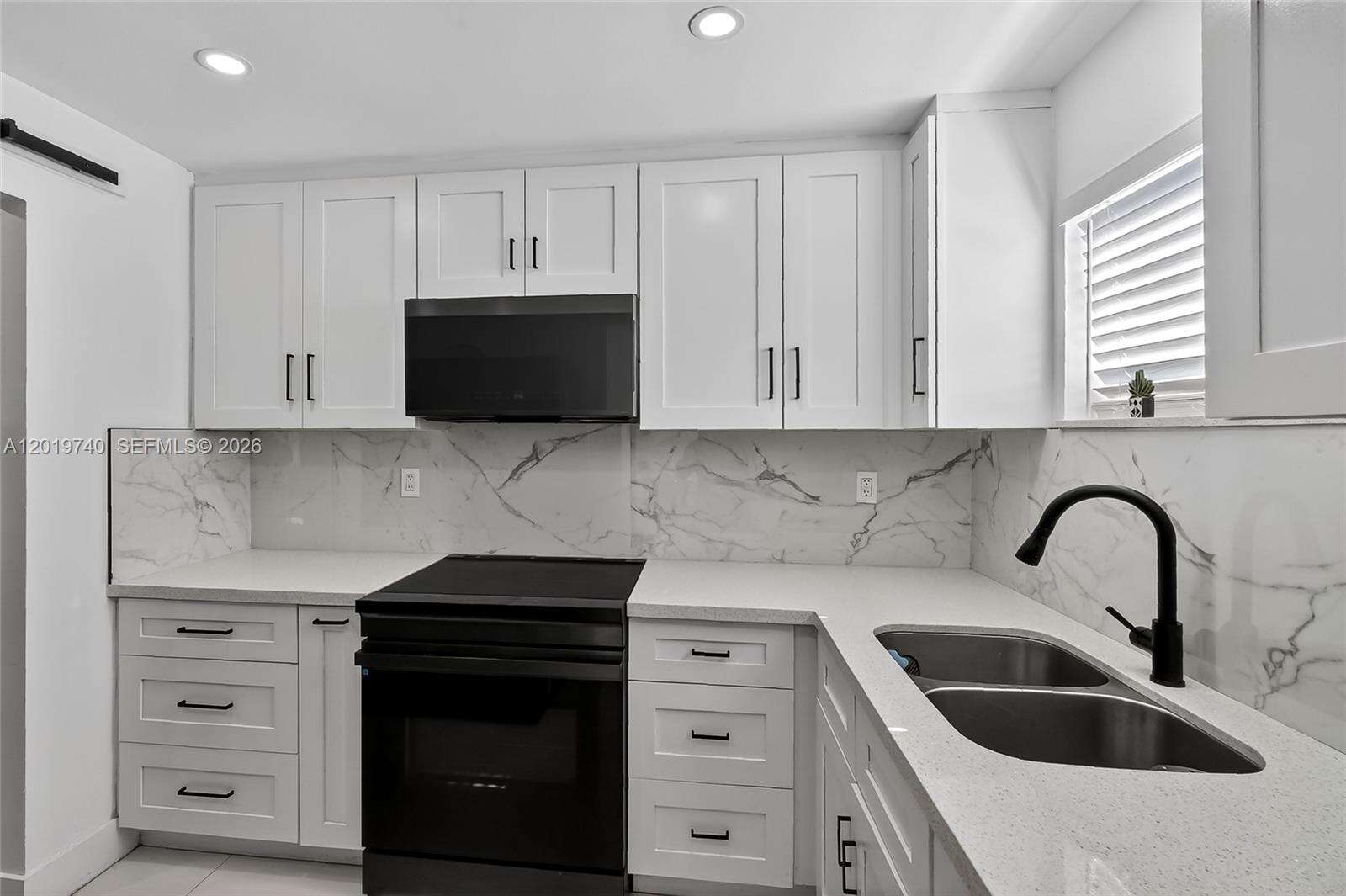 413 5th Ave, Hallandale Beach, FL 33009 - Pending Sale photo 11