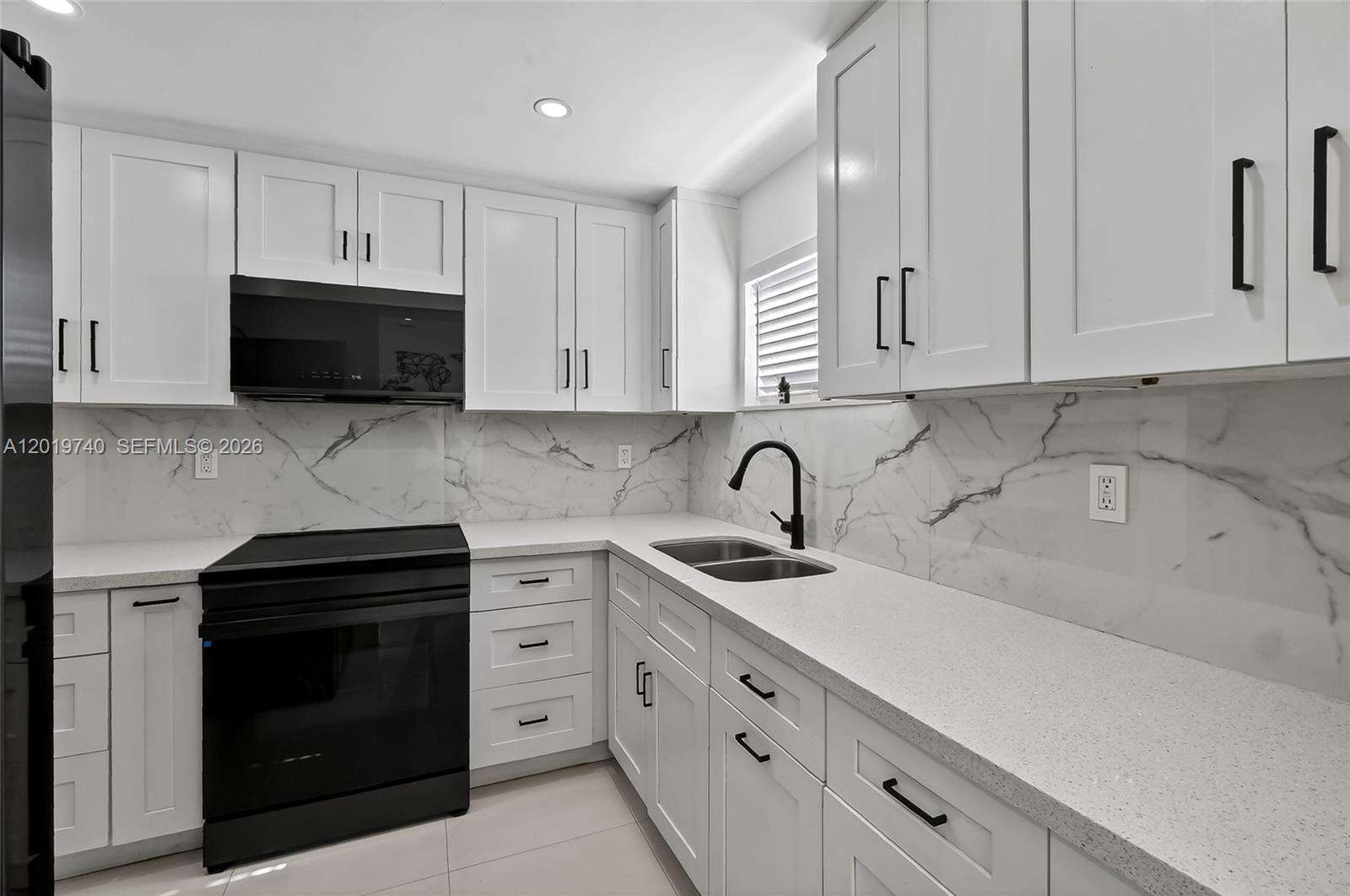 413 5th Ave, Hallandale Beach, FL 33009 - Pending Sale photo 12