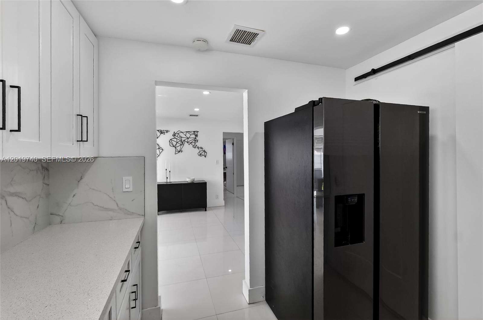413 5th Ave, Hallandale Beach, FL 33009 - Pending Sale photo 14