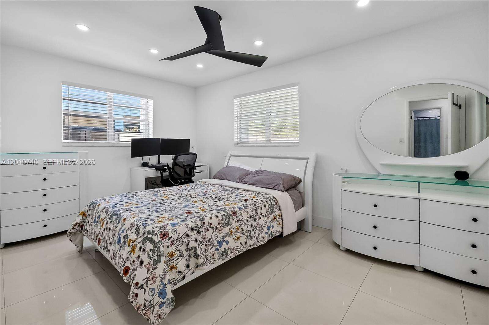 413 5th Ave, Hallandale Beach, FL 33009 - Pending Sale photo 16