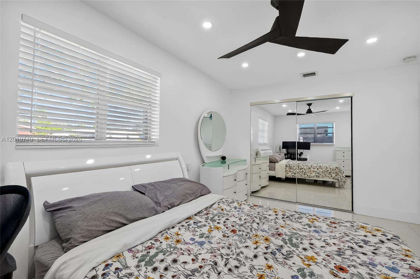 413 5th Ave, Hallandale Beach, FL 33009 - Pending Sale photo 17