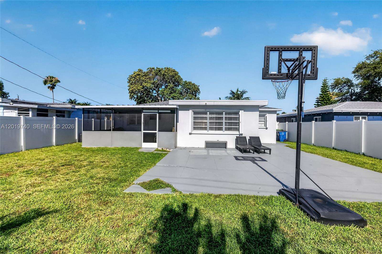 413 5th Ave, Hallandale Beach, FL 33009 - Pending Sale photo 28