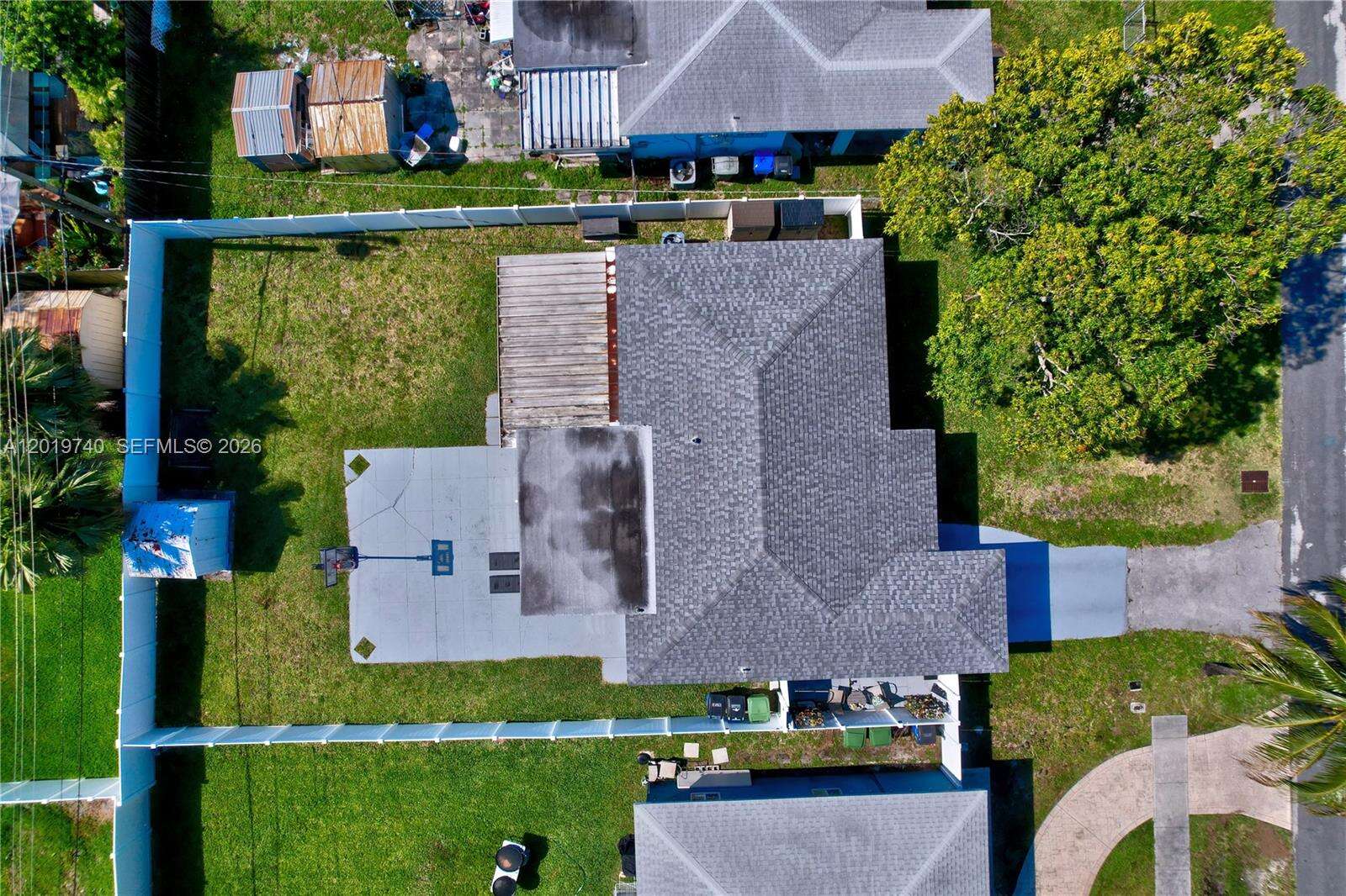 413 5th Ave, Hallandale Beach, FL 33009 - Pending Sale photo 32