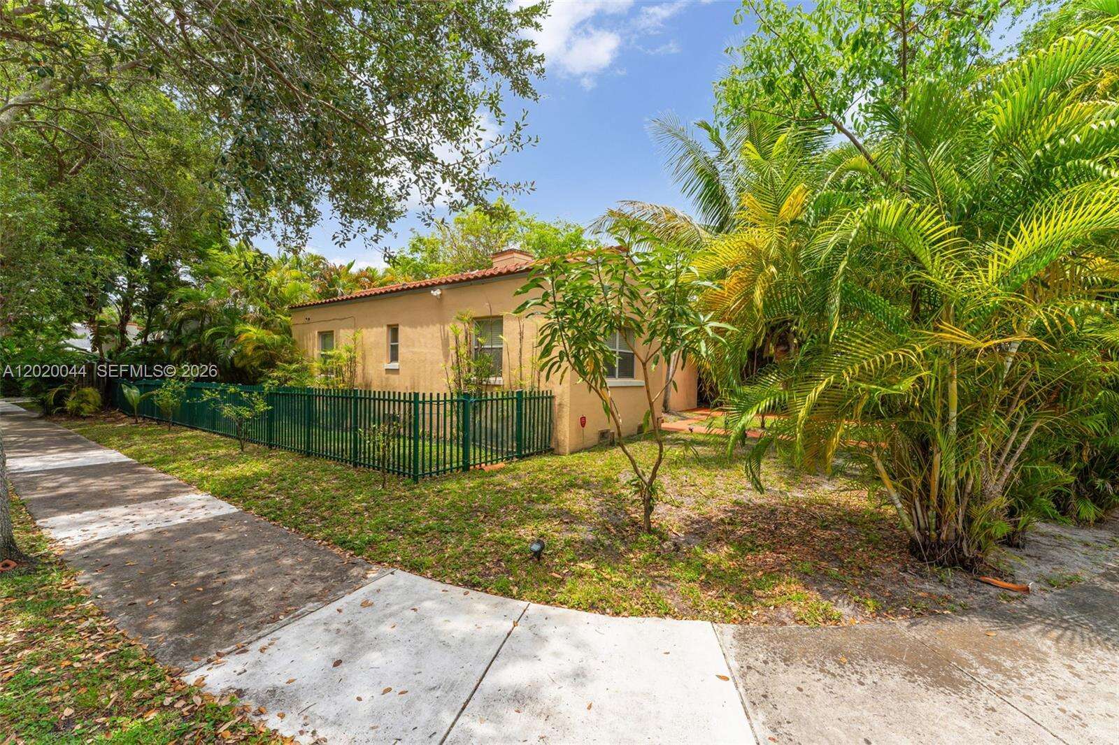 28 48th St, Miami, FL 33137 - For Sale photo 2