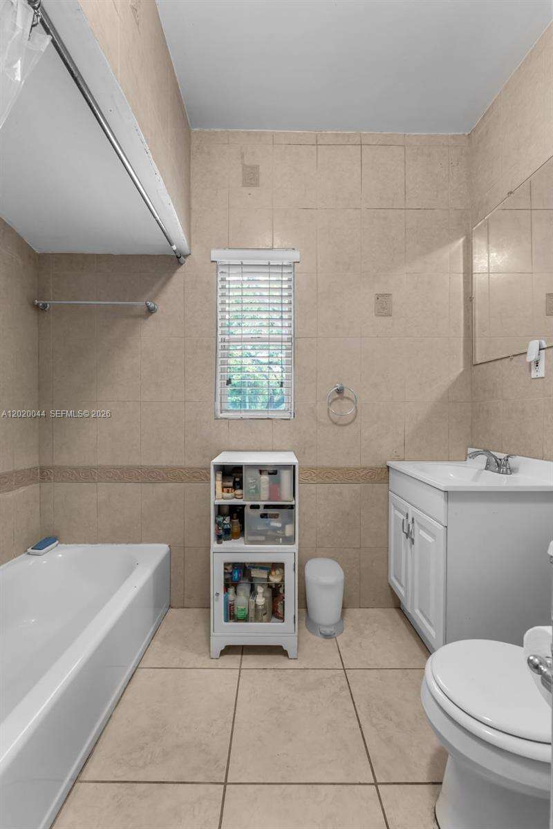 28 48th St, Miami, FL 33137 - For Sale photo 16