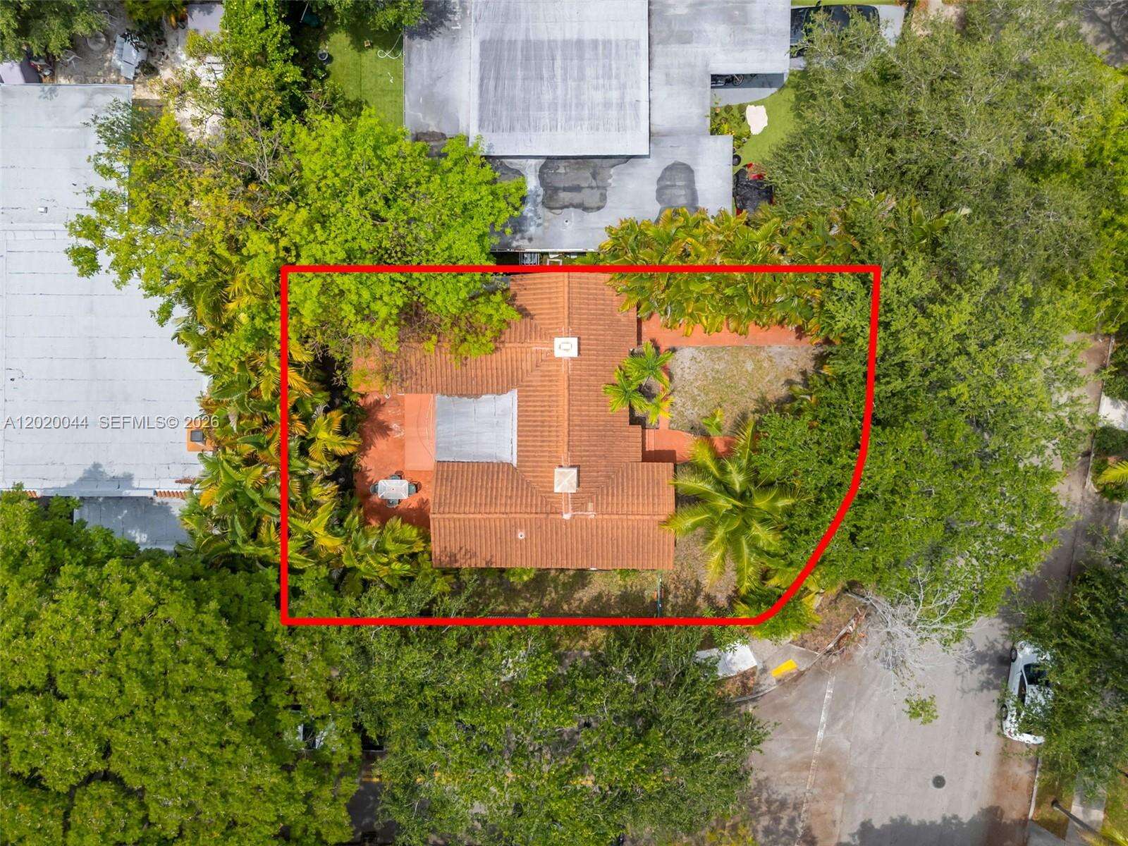 28 48th St, Miami, FL 33137 - For Sale photo 32
