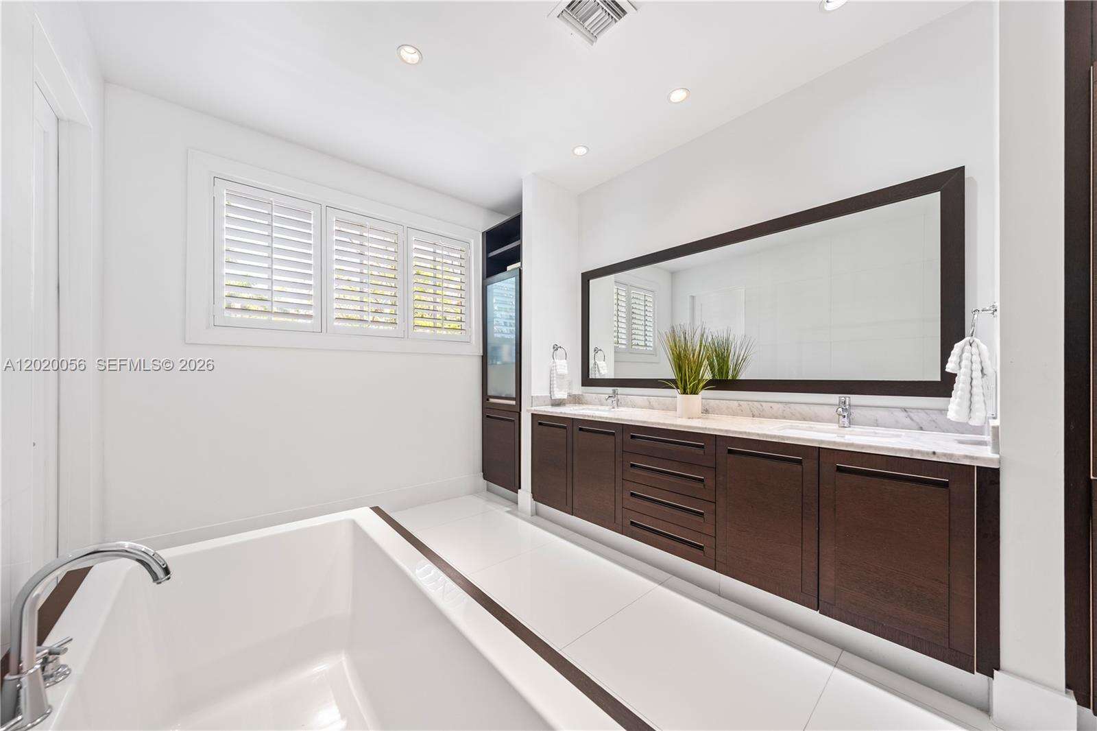4196 Douglas Rd, Miami, FL 33133 - For Sale photo 55